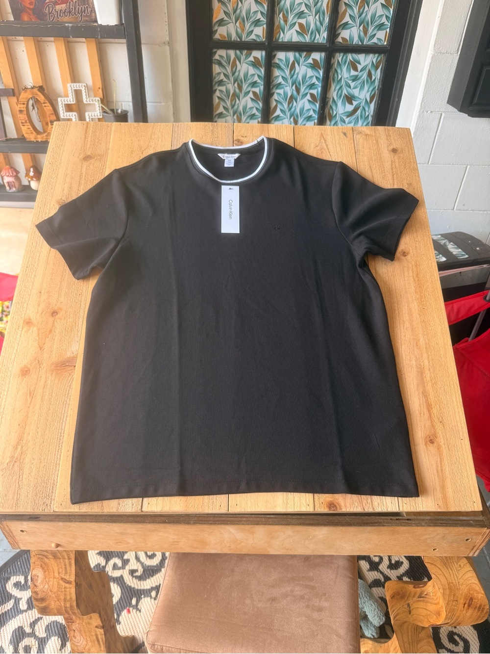 Men’s Calvin Klein Black Short-Sleeve Crewneck Tee with White Trim size S
